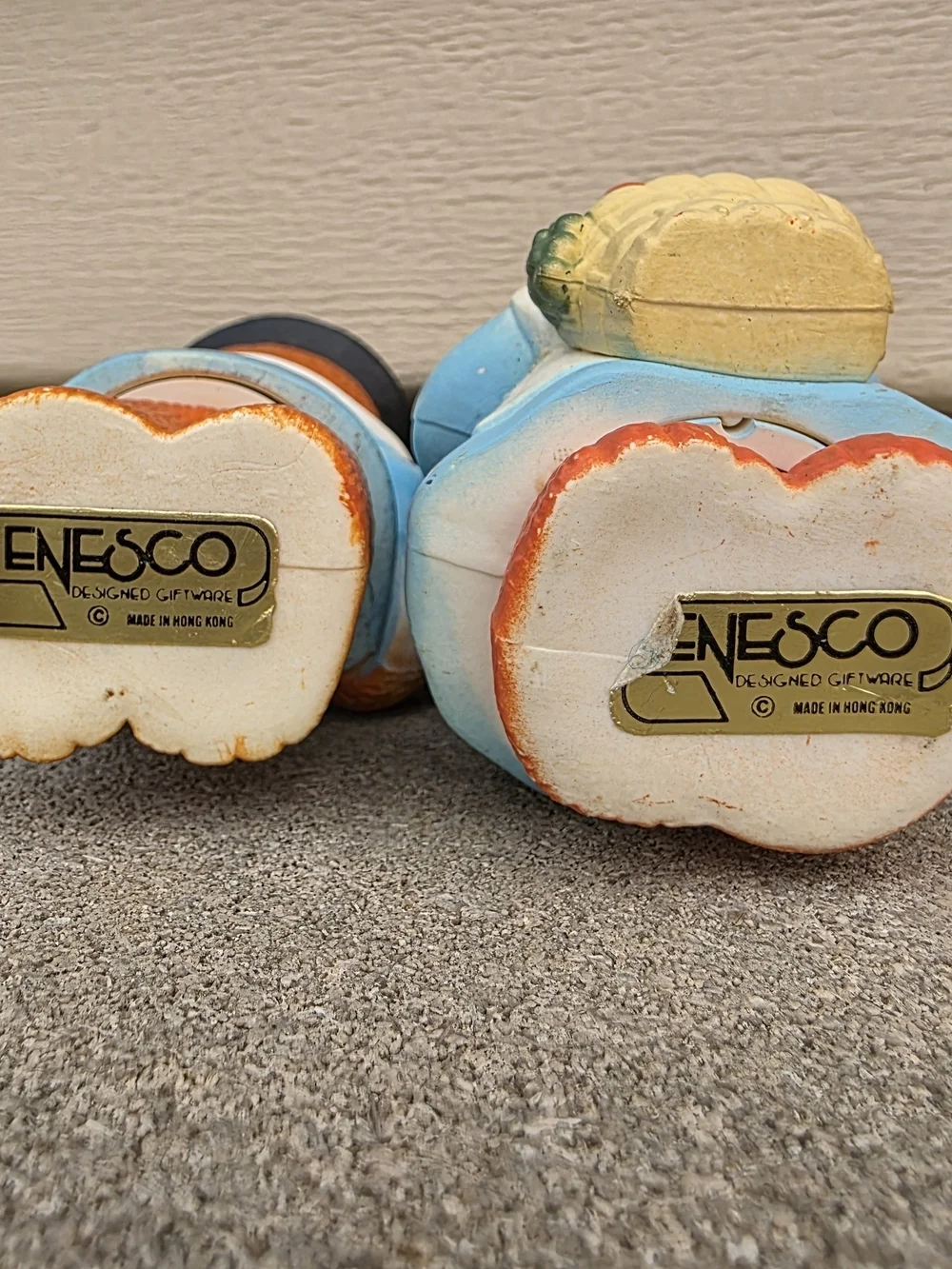 Vintage Enesco Pilgrim Teddy Bear Salt & Pepper Shakers